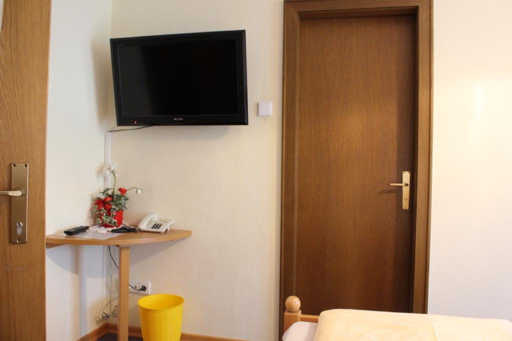 Gasthof-Hotel Winkler Mühldorf 외부 사진